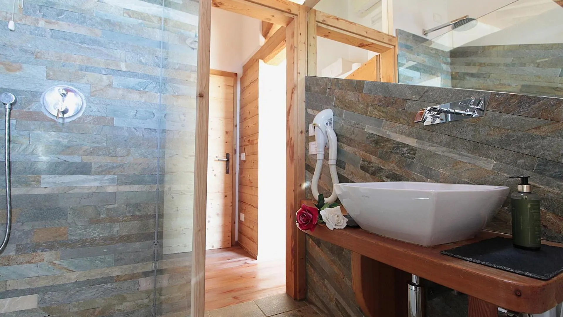 Villa Montello Pool, Jacuzzi, Ac, Wifi, Treviso Volpago del Montello